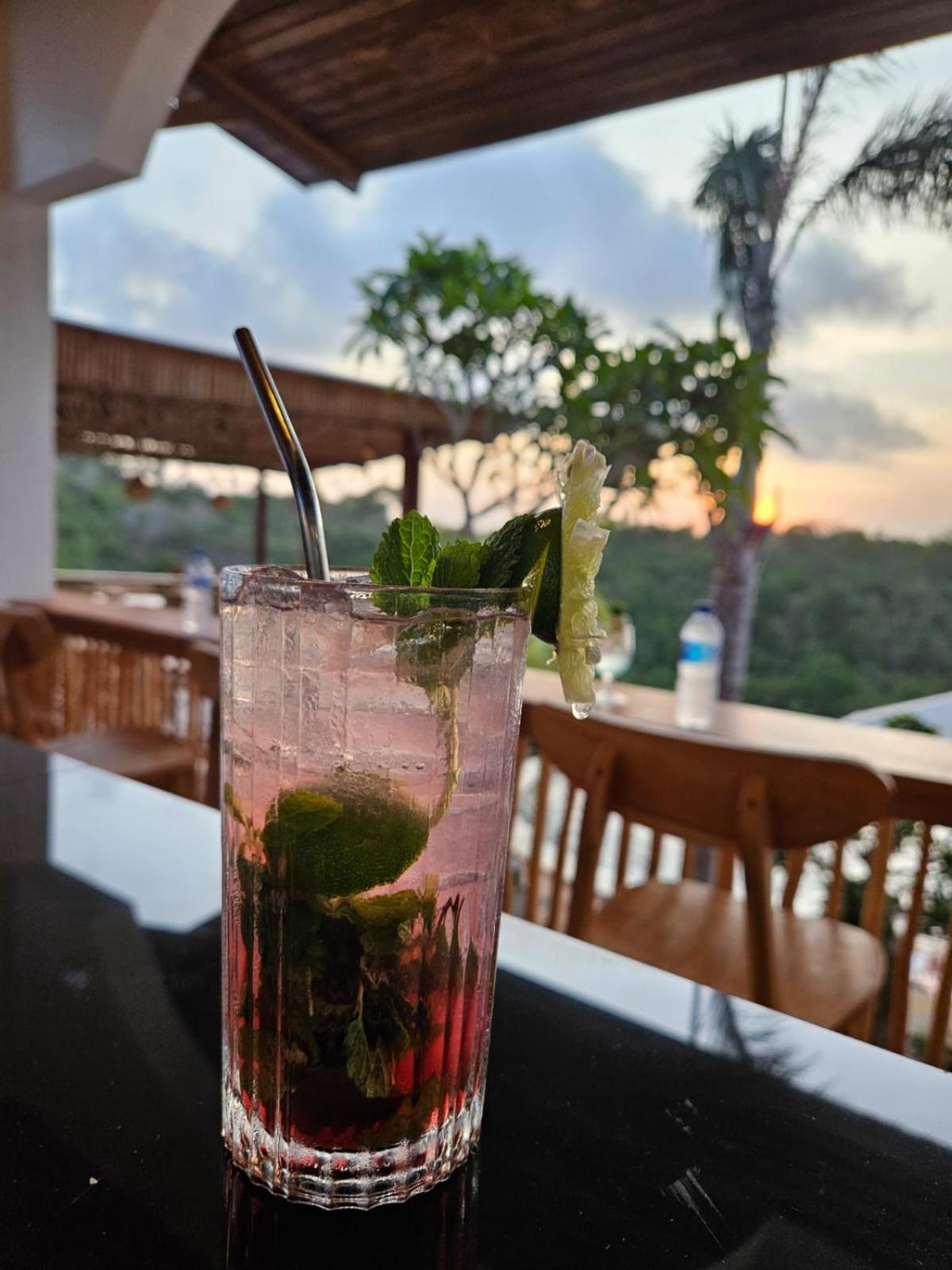 Kelingking Parama Resort Batumadeg Ngoại thất bức ảnh