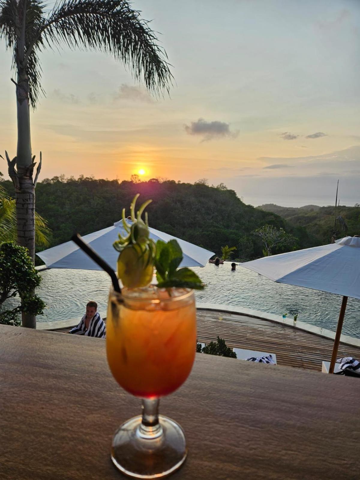 Kelingking Parama Resort Batumadeg Ngoại thất bức ảnh