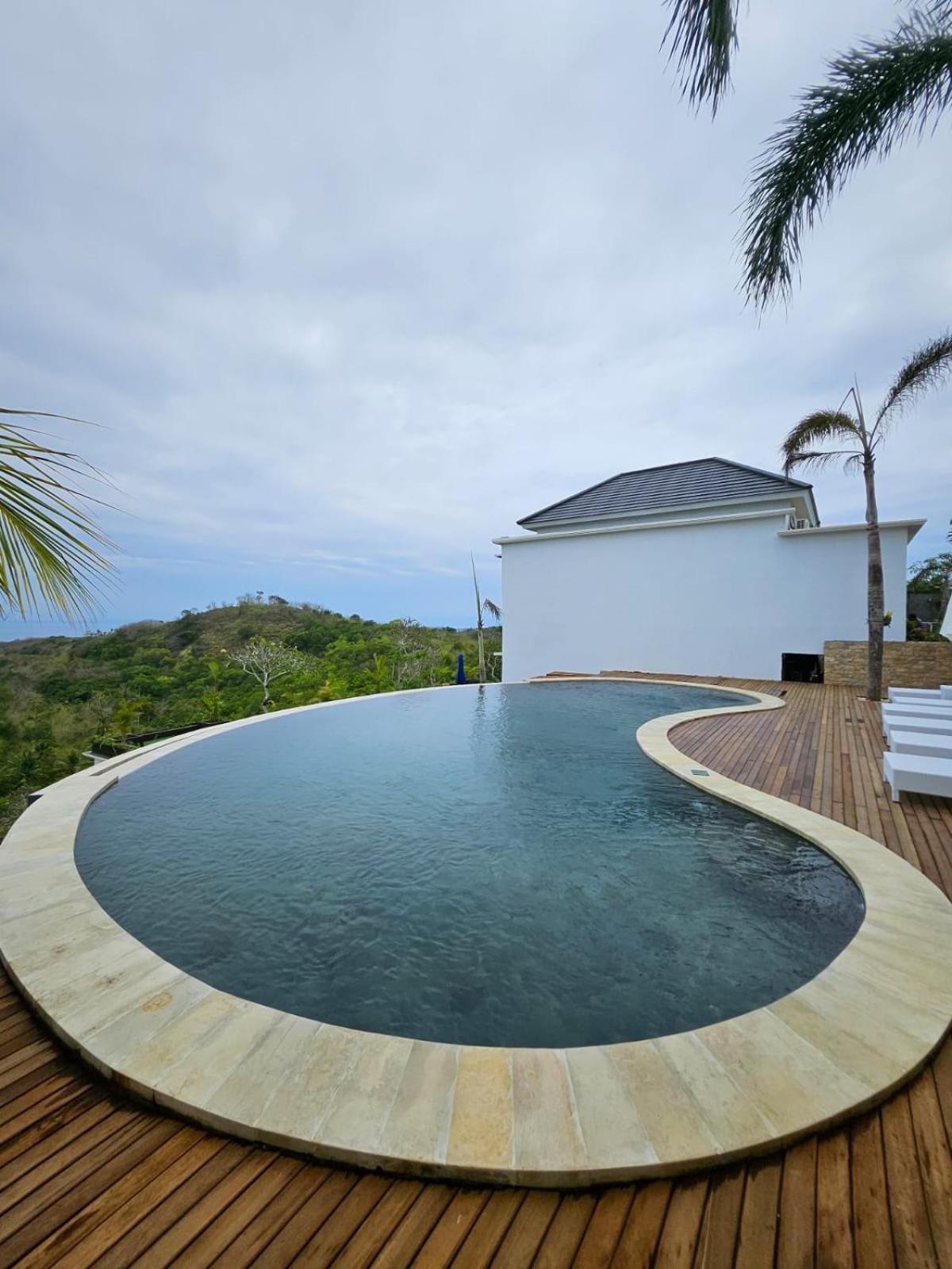 Kelingking Parama Resort Batumadeg Ngoại thất bức ảnh