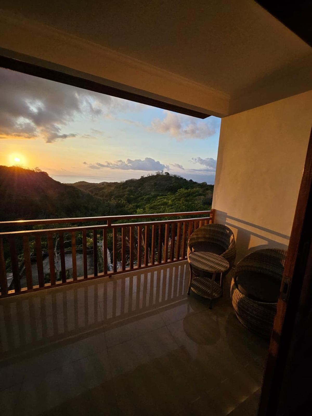 Kelingking Parama Resort Batumadeg Ngoại thất bức ảnh